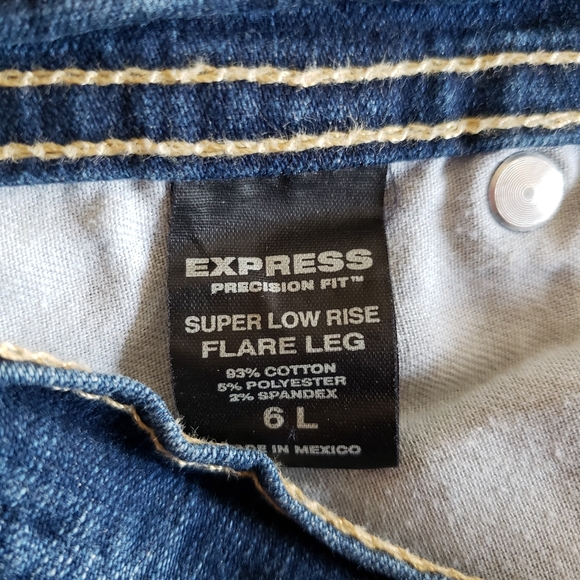 Express Super Low Rise Flare Leg Jeans - Picture 8 of 9